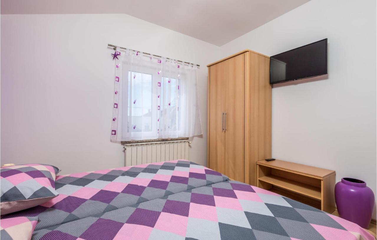 2 Bedroom Beautiful Apartment In Rukavac Rukavac  Bagian luar foto