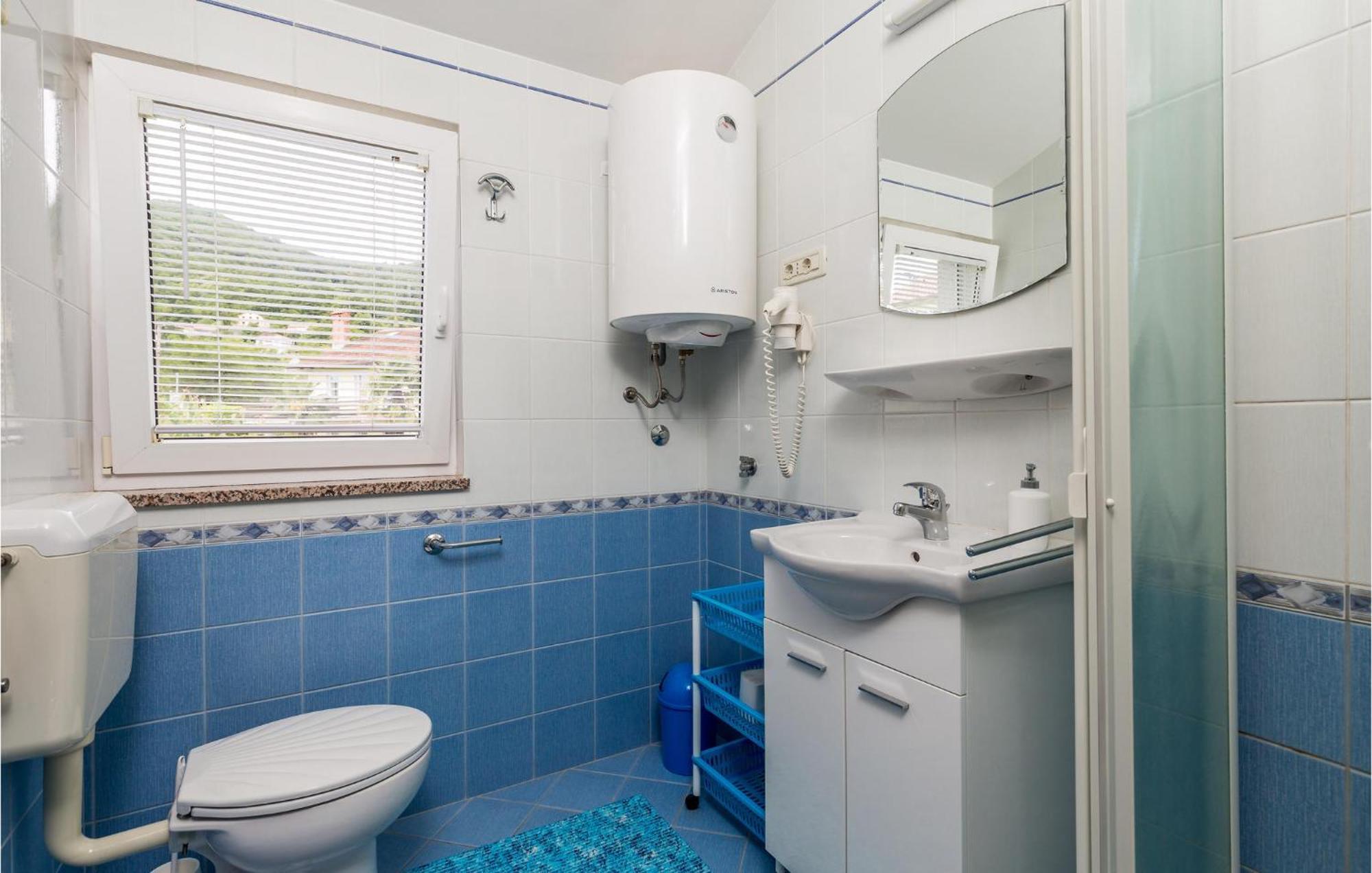 2 Bedroom Beautiful Apartment In Rukavac Rukavac  Bagian luar foto