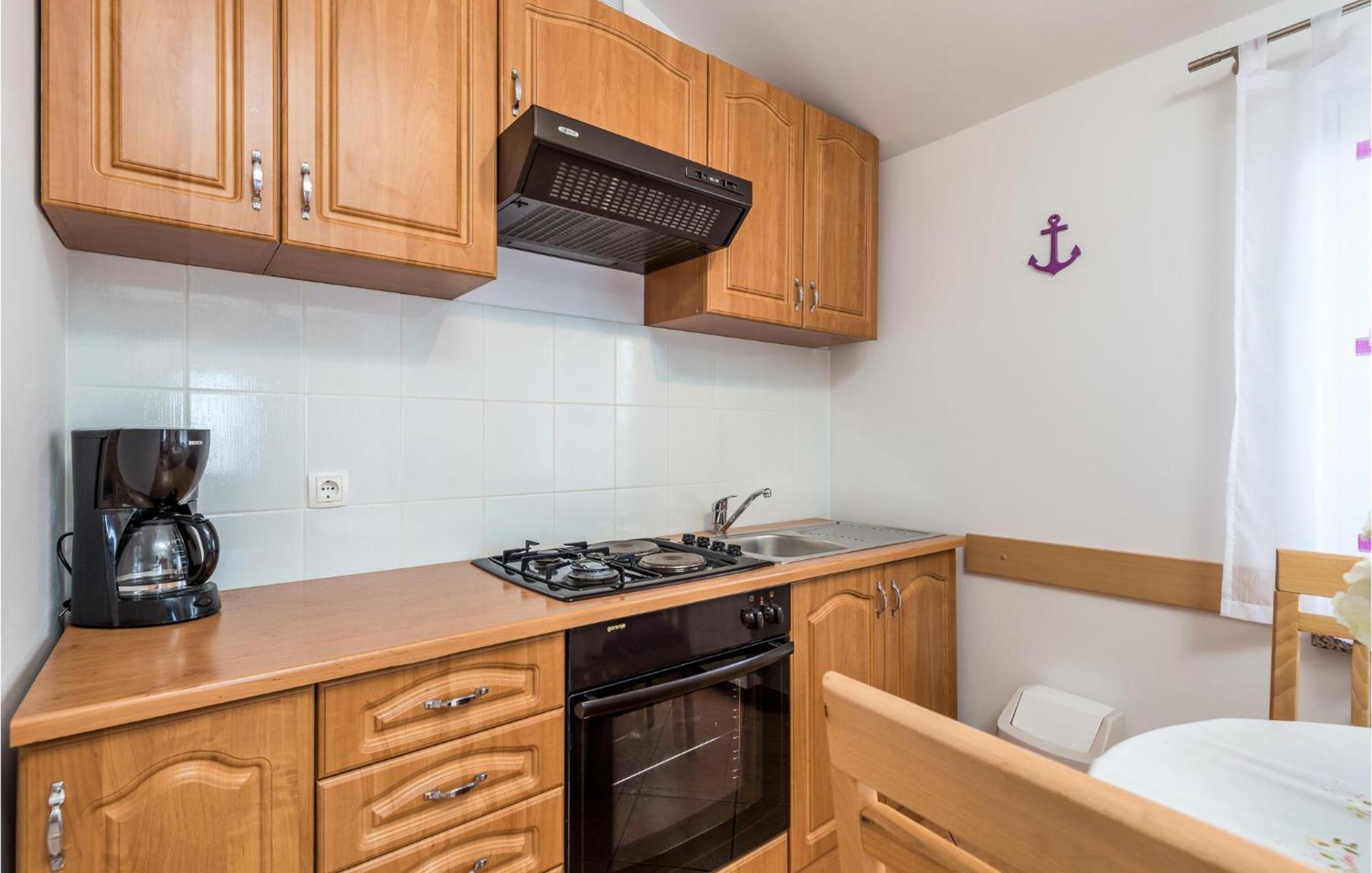 2 Bedroom Beautiful Apartment In Rukavac Rukavac  Bagian luar foto